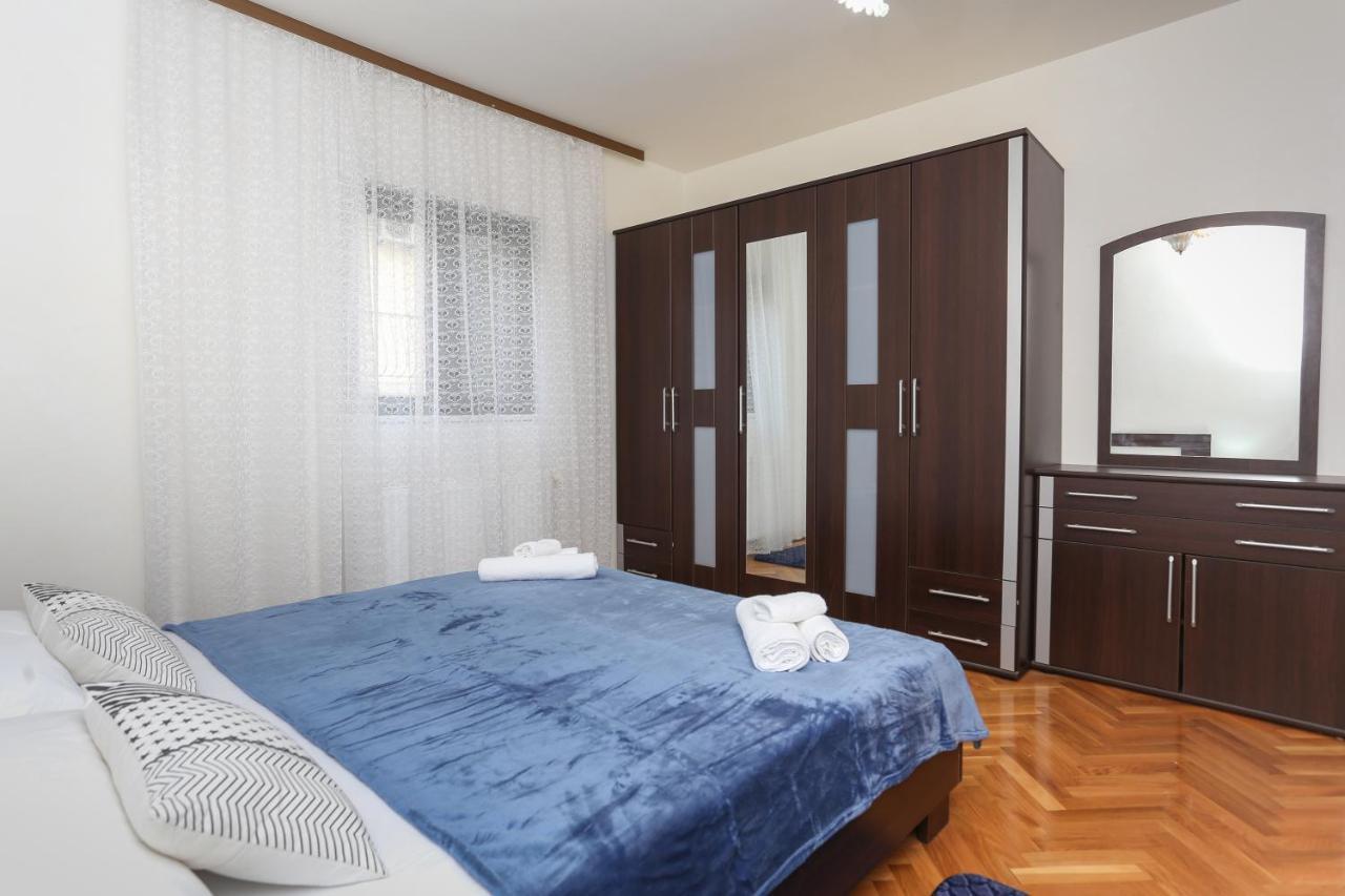 Apartments Marinero Трогир Екстериор снимка