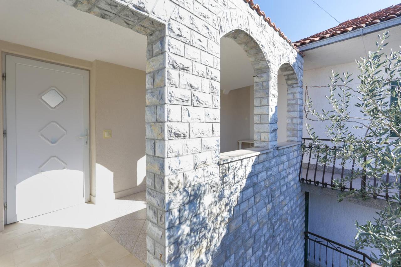 Apartments Marinero Трогир Екстериор снимка