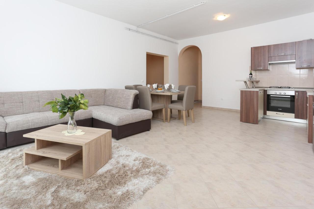 Apartments Marinero Трогир Екстериор снимка