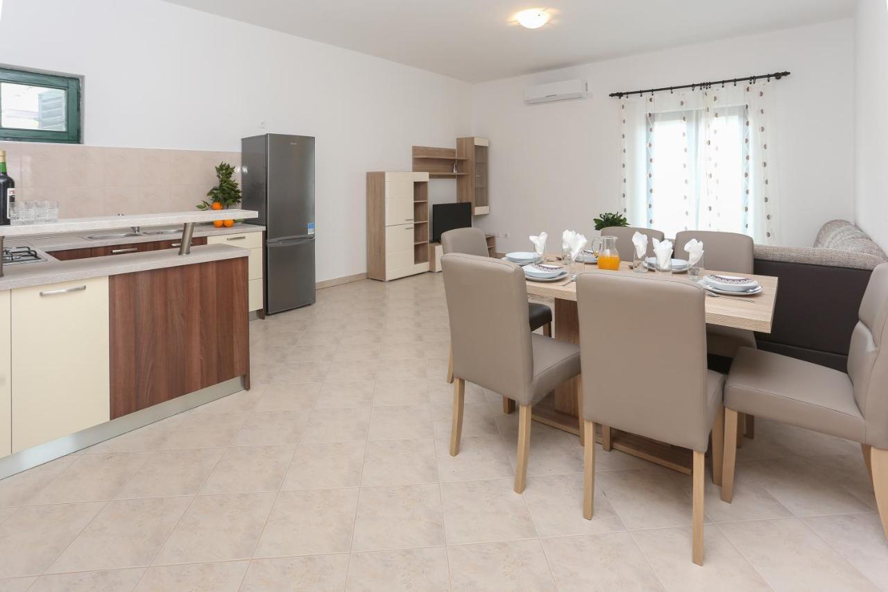Apartments Marinero Трогир Екстериор снимка