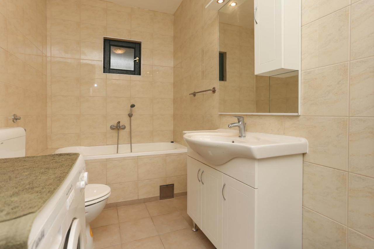Apartments Marinero Трогир Екстериор снимка
